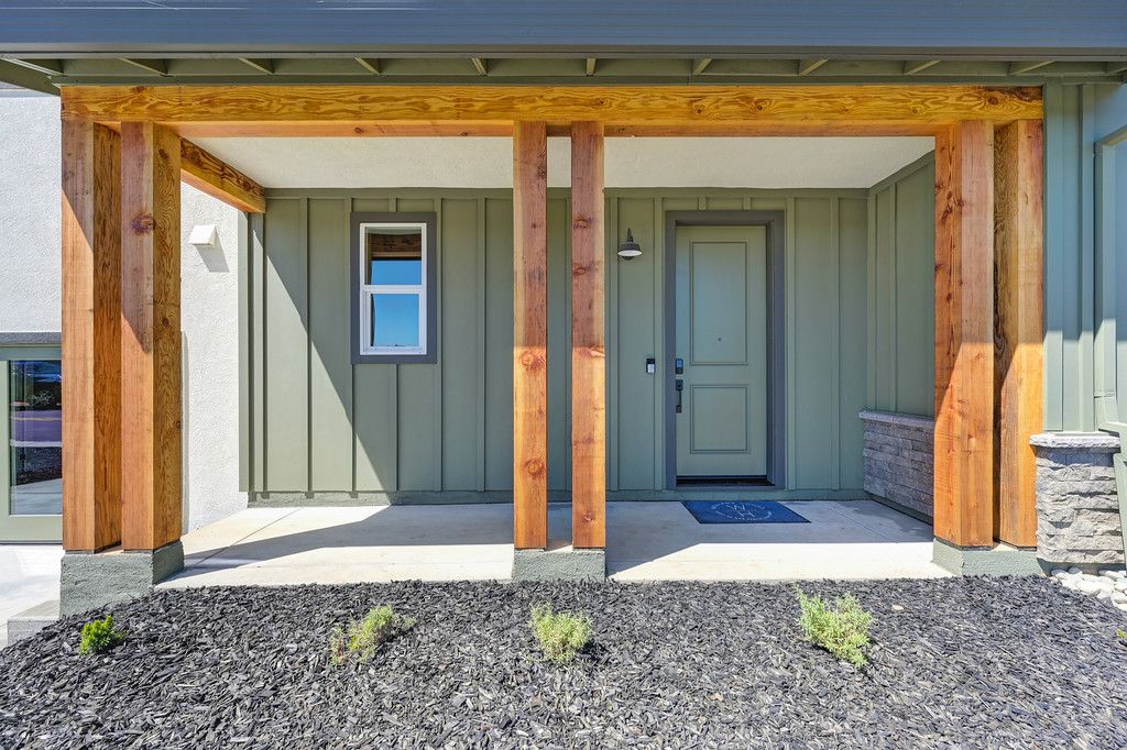 SR Plan 4 Front Porch