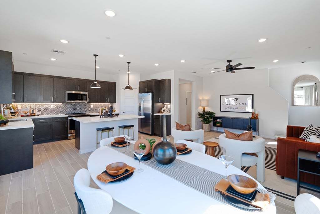 Saguaro Plan 1 - Kitchen and Dining