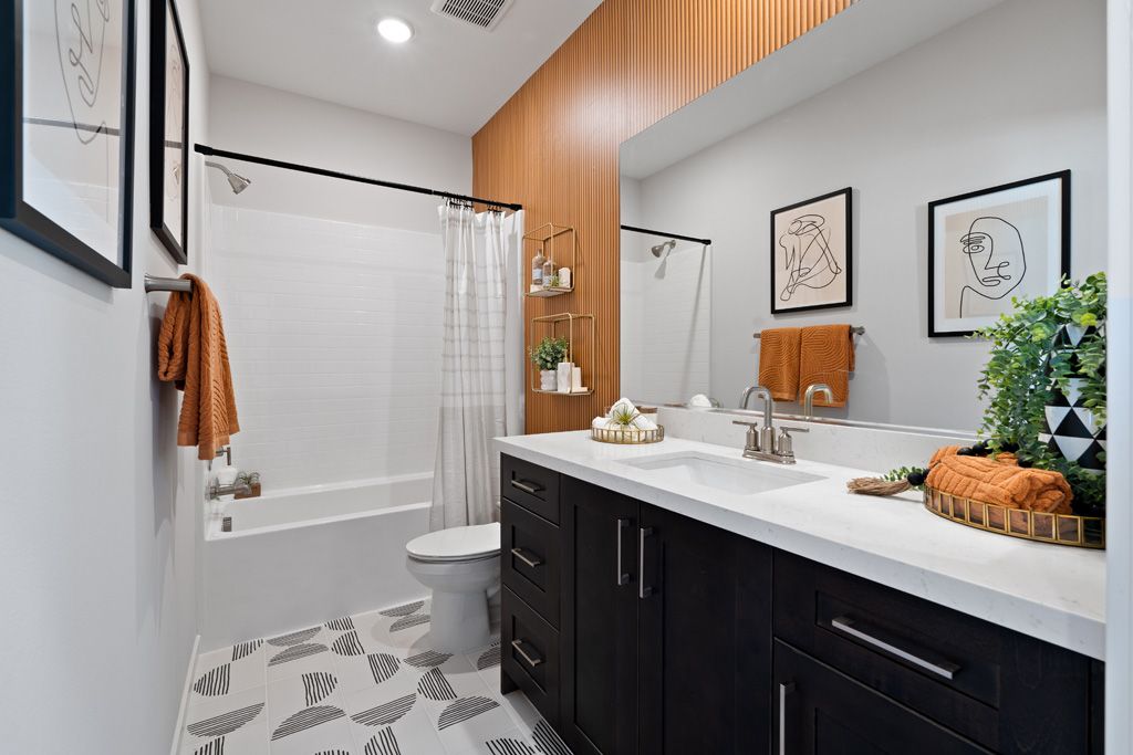 Saguaro Plan 1 - Bathroom
