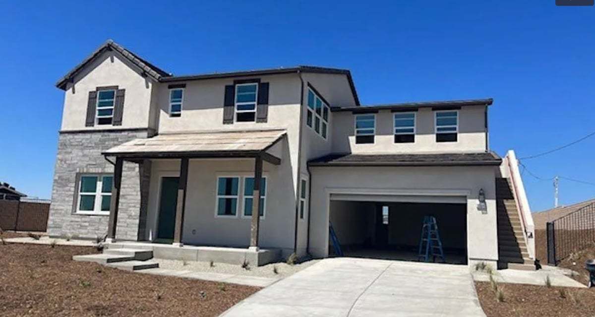 28801 Hasley Canyon Road. Castaic, CA 91384