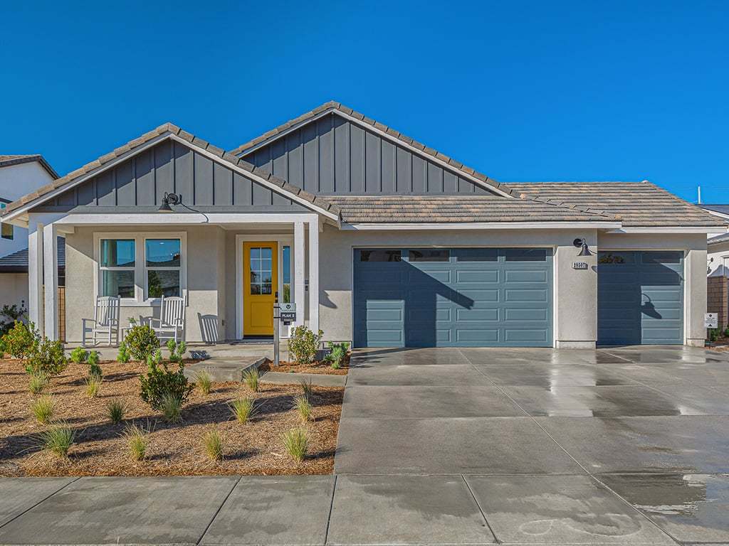 28801 Hasley Canyon Road. Castaic, CA 91384