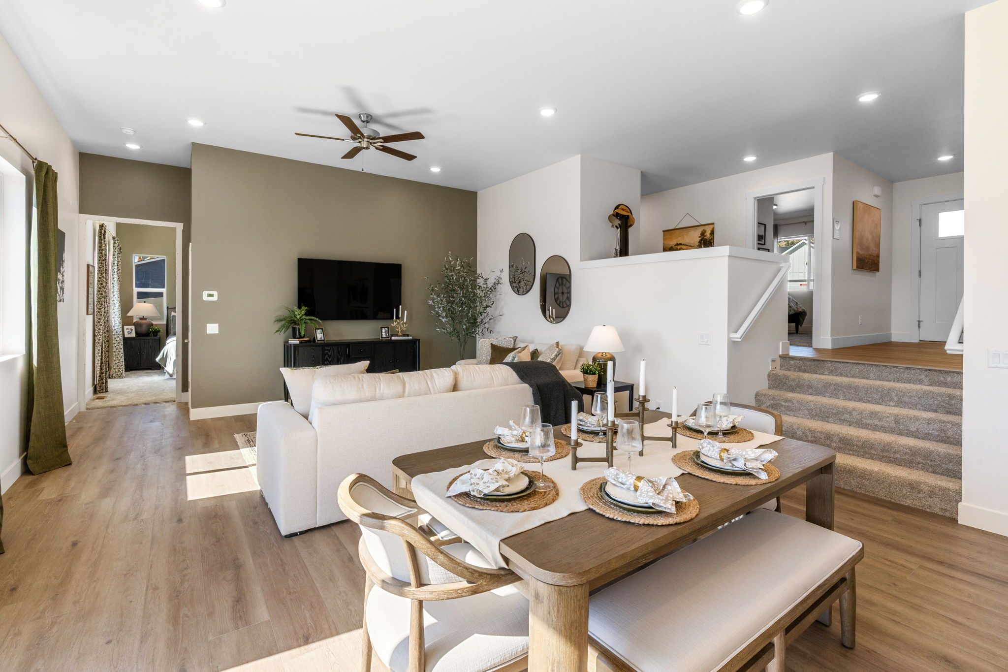 CR_Torrey Dining - Living Room