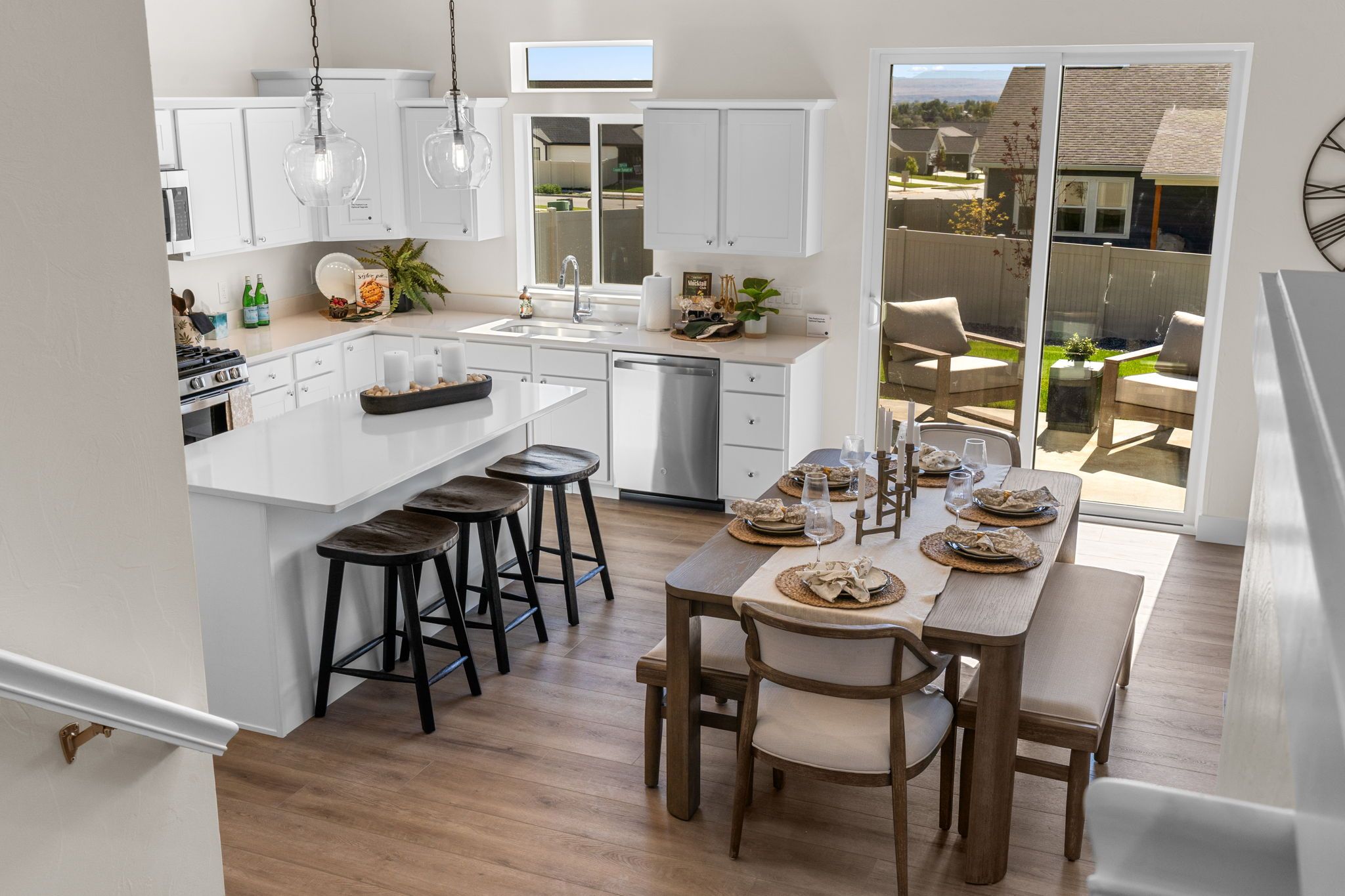 CR_Torrey Kitchen - Dining