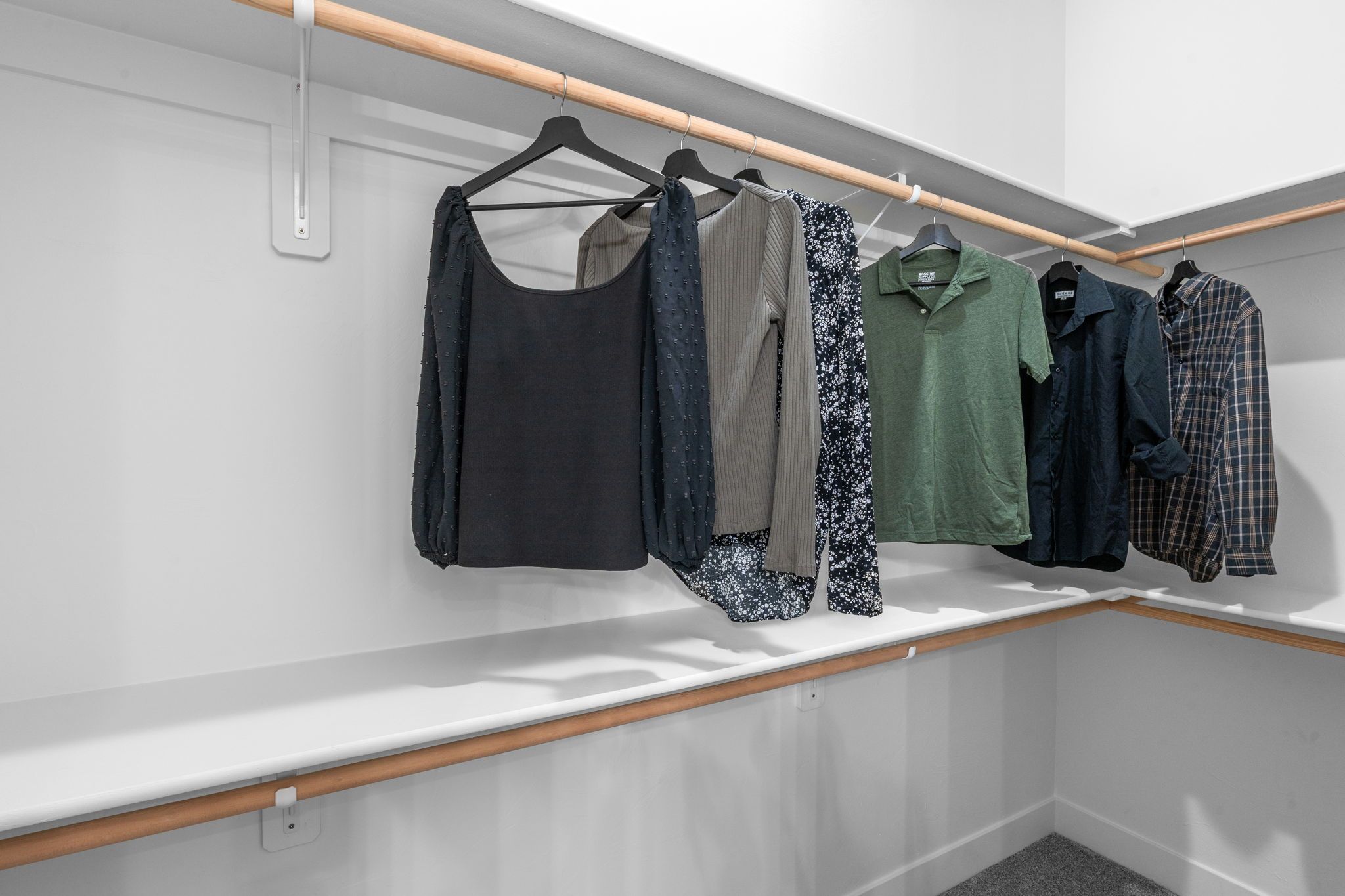 CR_Torrey Walk-in Closet