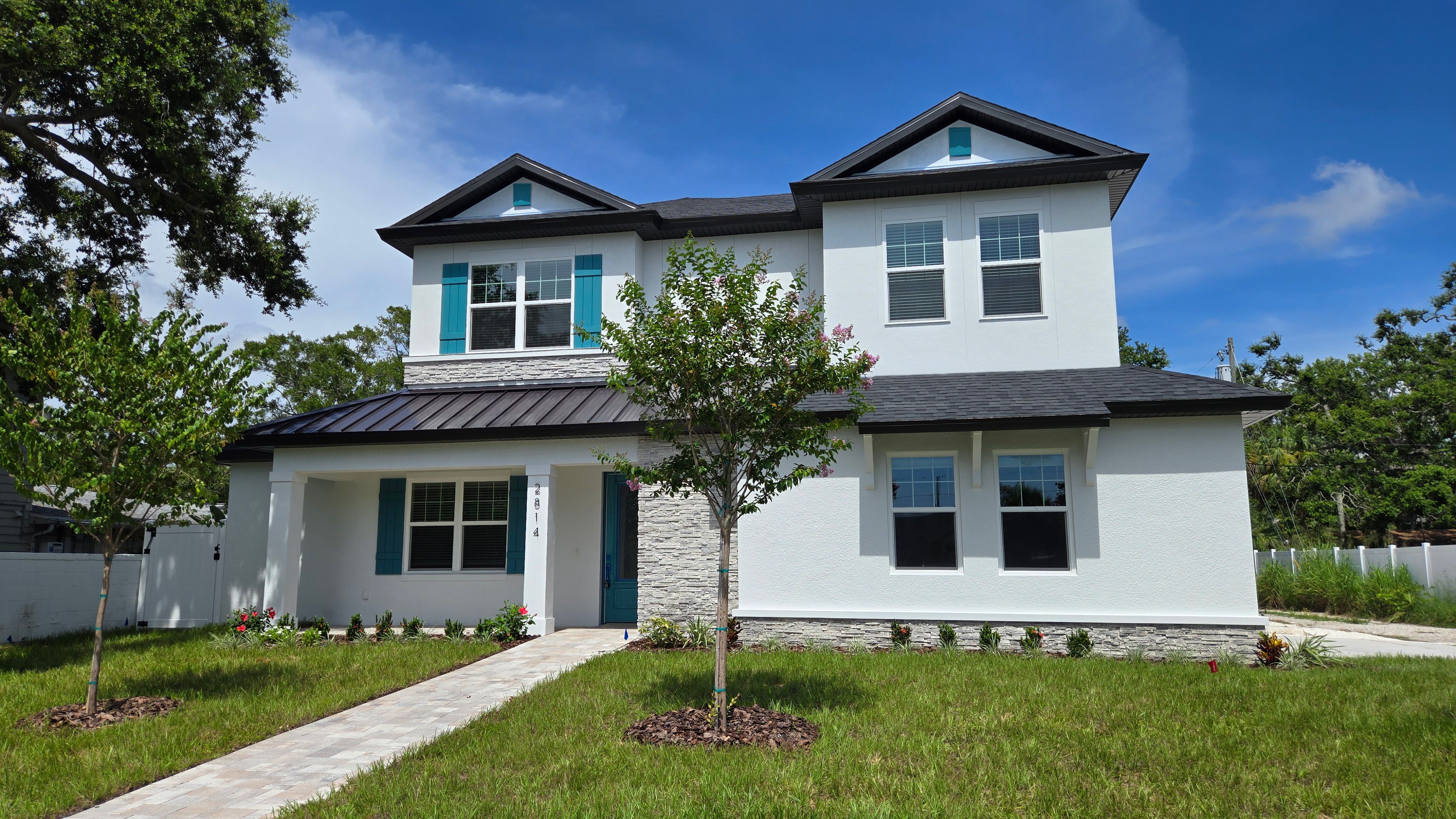 2814 54Th St S Gulfport . St Petersburg, FL 33710