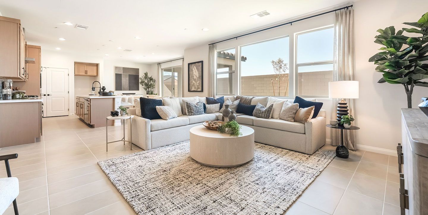 322 Cadence Vista Drive. Henderson, NV 89015