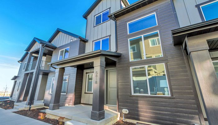 Legacy at Sky Ranch por Woodside Homes en Salt Lake City-Ogden Utah