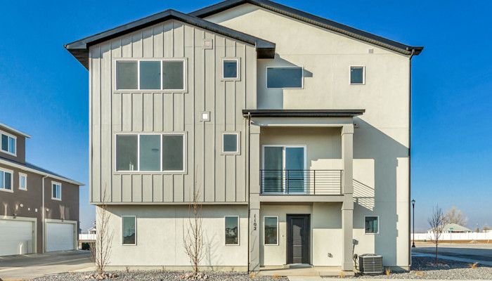 1102 W 1580 N (Kensington)