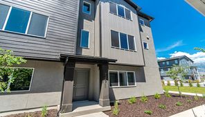 726 W 520 S (Hillsborough)