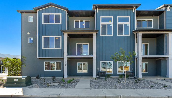 1144 W 1580 N (Highgrove)