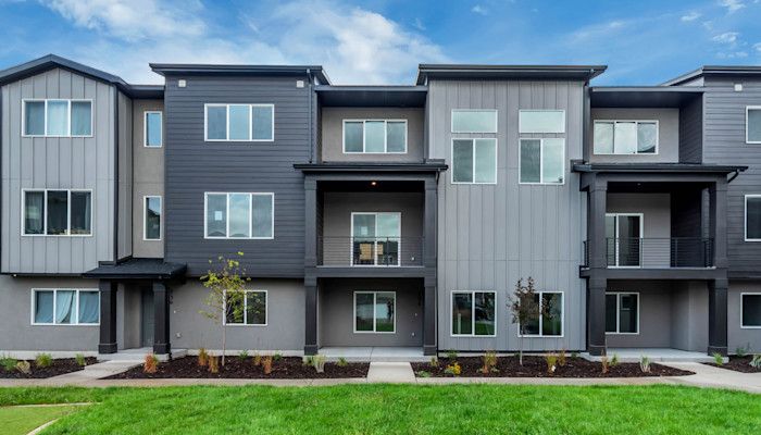 Highgrove - Regency at Meadowbrook: American Fork, Utah - Woodside