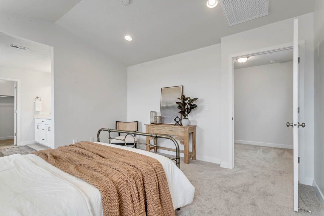 Bayview Shoreline Cedar