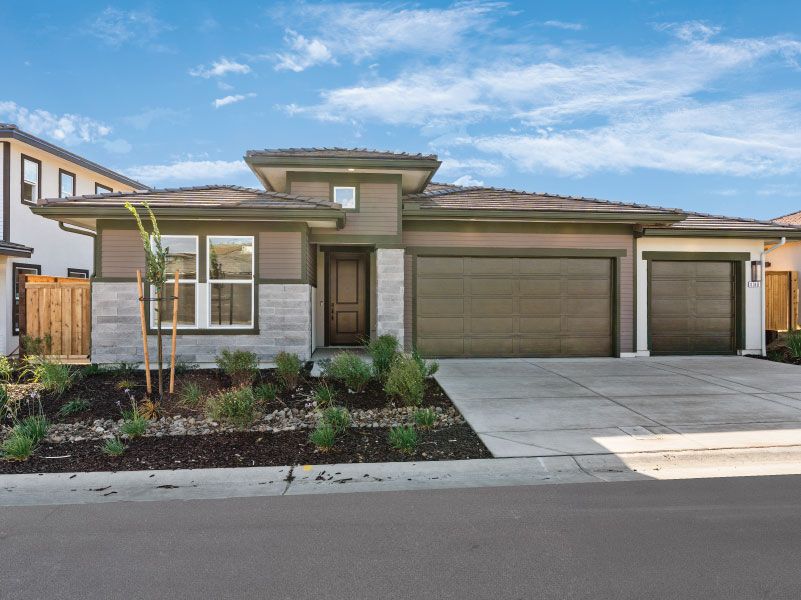 The Mountain Violet by Woodside Homes in Fresno CA