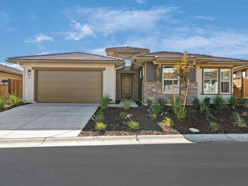 The Sunset Iris by Woodside Homes in Fresno CA