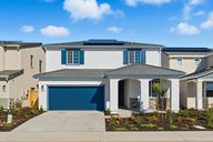 Summerfield at Sierra Vista por Woodside Homes en Sacramento California
