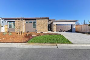 3850 Fletcher Peak Circle (Lexington)