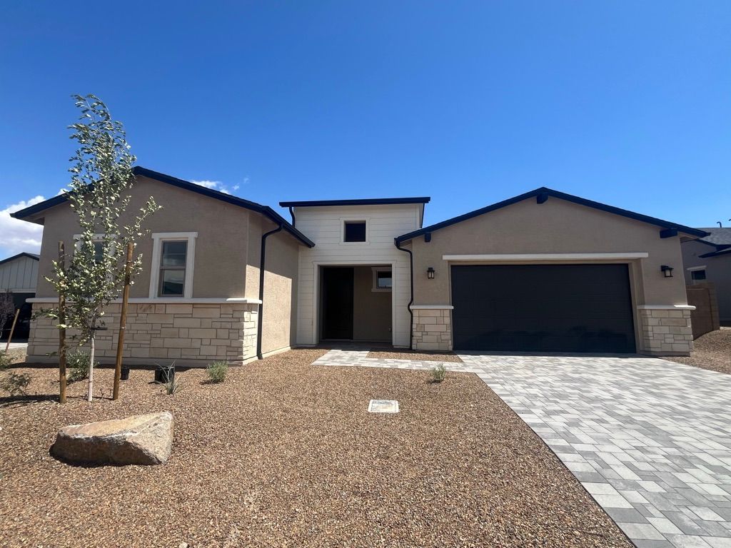 5241 Iron Vine Trail (Eden)