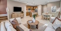 Ironwood Villages at North Creek por Woodside Homes en Phoenix-Mesa Arizona