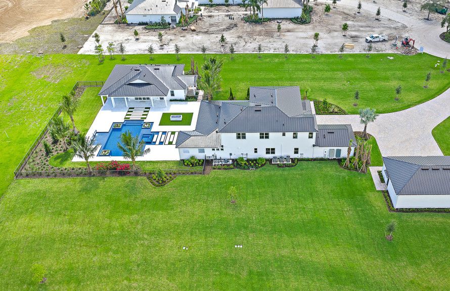 4+ Acre Homesites