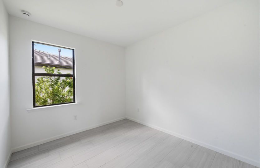 Secondary bedroom