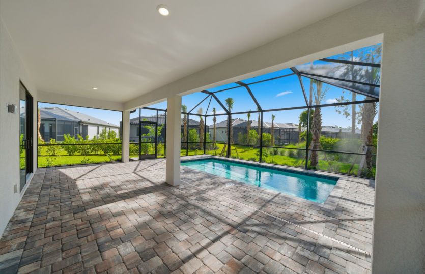 Spacious lanai with gorgeous views