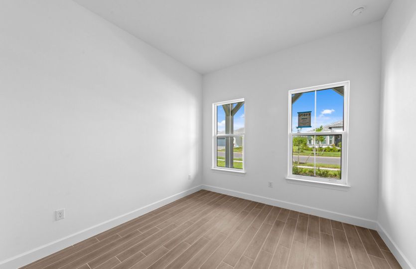 Secondary bedroom