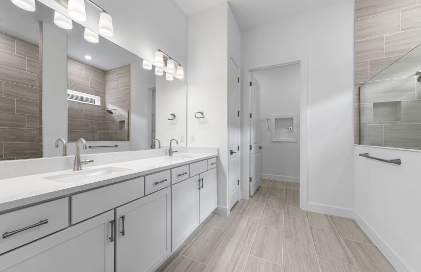 Owner's bathroom