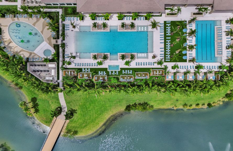 Resort-Style Pools