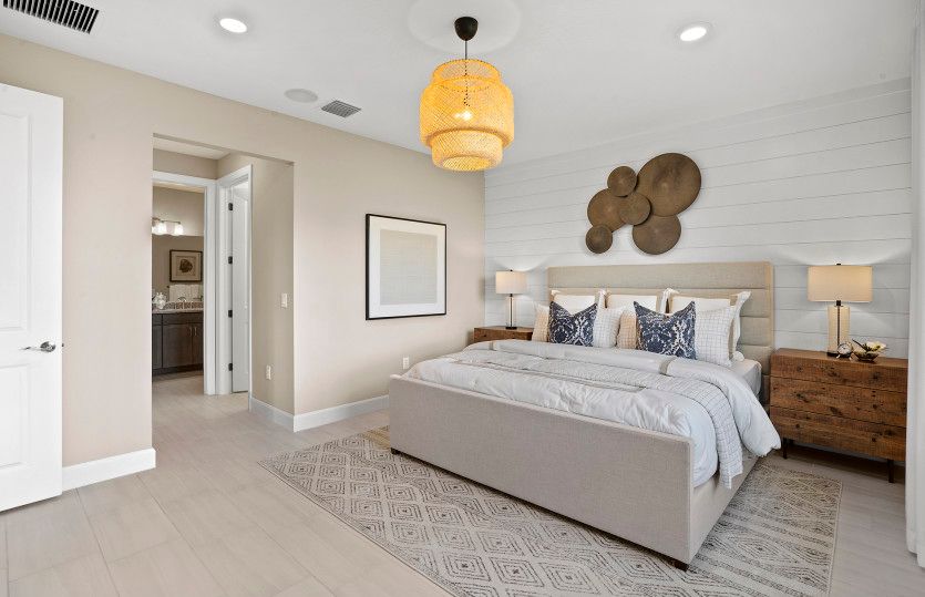 Owner's bedroom with private bathroom and walk-in closet