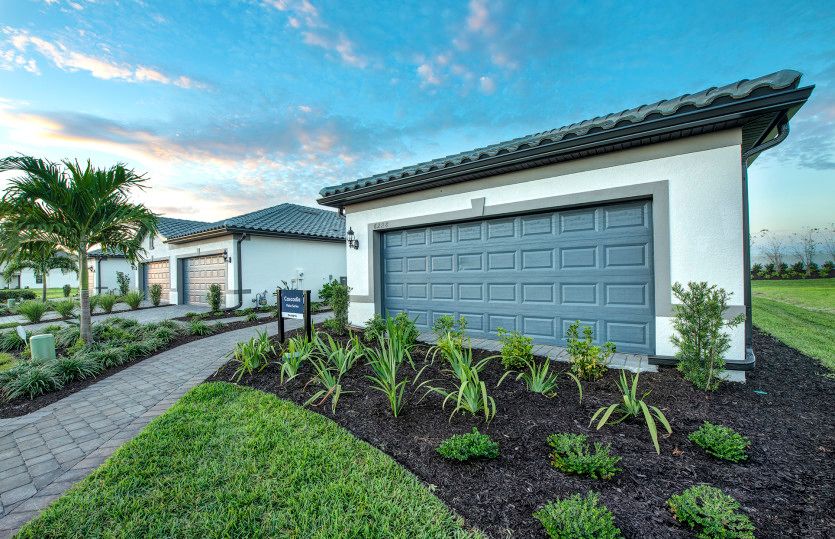 Cascadia with inviting exterior
