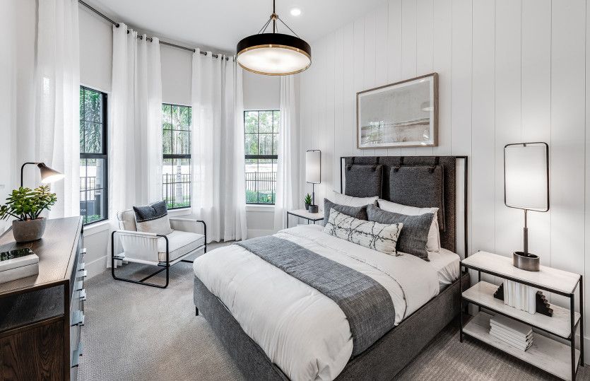 Secondary bedroom with bay window