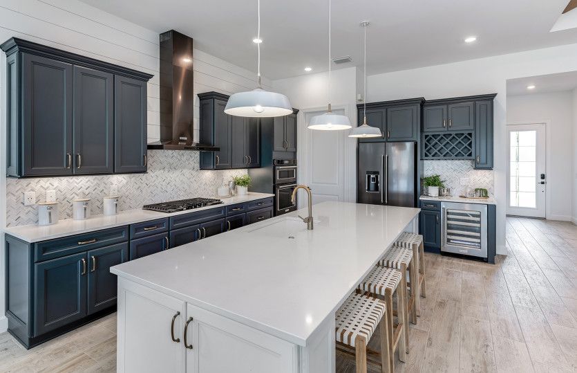 Large center island with additional storage