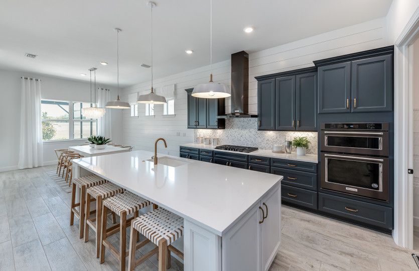 Designer kitchen, perfect for hosting