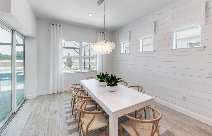 Café area located off the kitchen