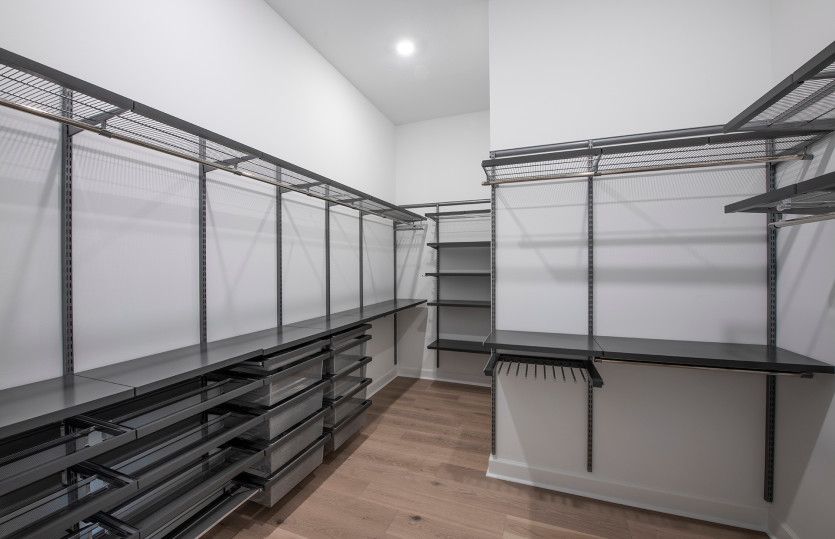 Owner's Walk In Closet