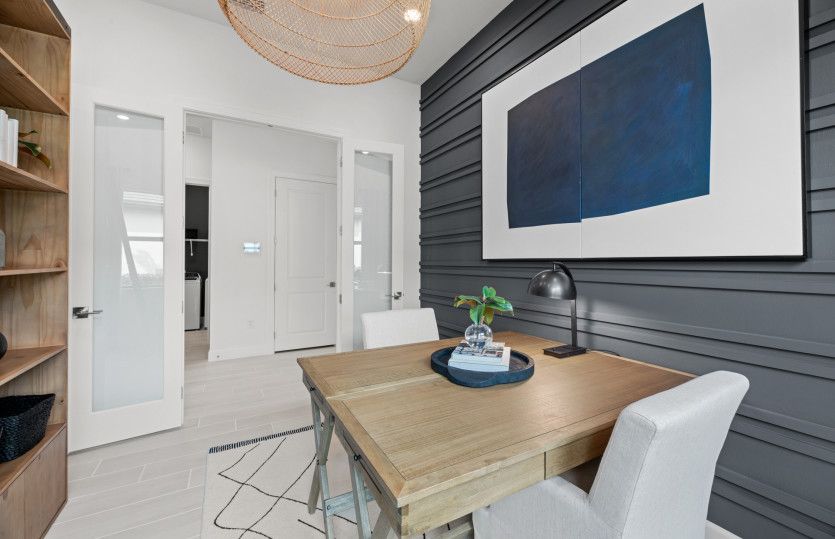 Flex room with optional French doors