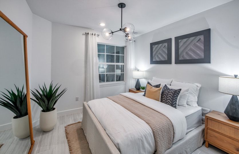 Secondary bedroom