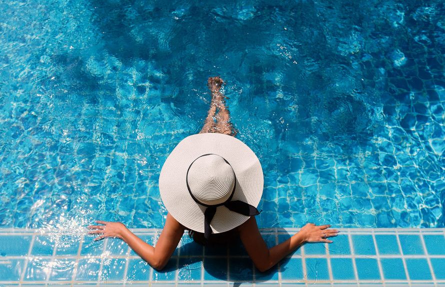 Resort-Style Pool
