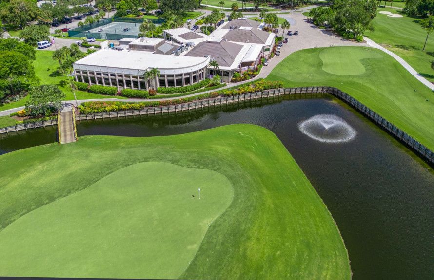 New Course. Timeless Views.