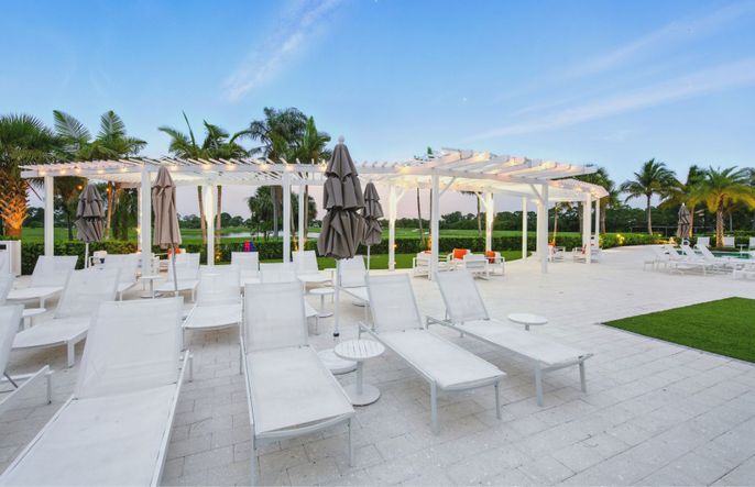 Relax in Luxury at Eastpointe