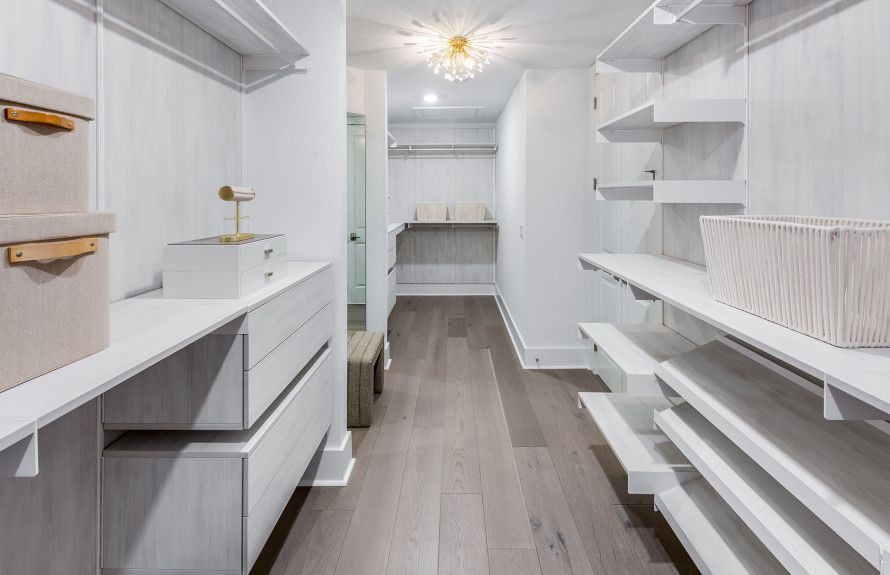 Luxury Walk-In Closets