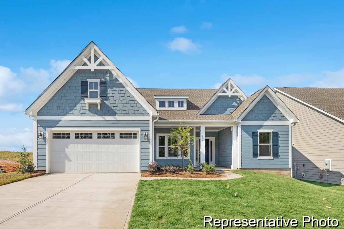 1762 Hunter Oaks Ln (Broadway)
