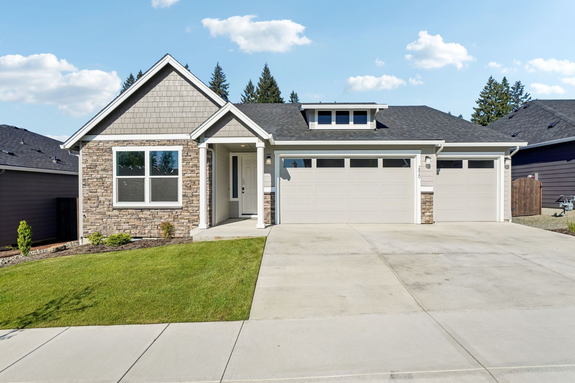 2820 NW 8TH AVE