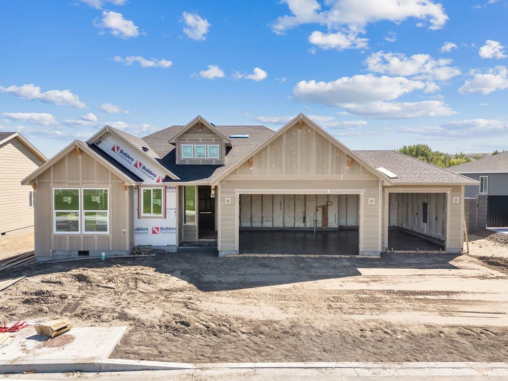 352 Snowgrass AVE