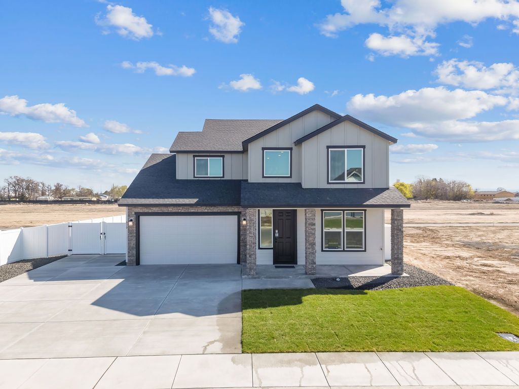 830 K ST NE
