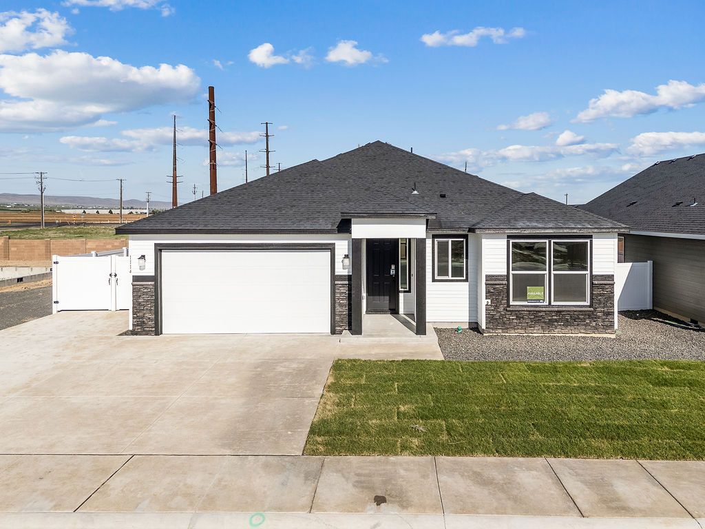 1114 9TH AVE NE