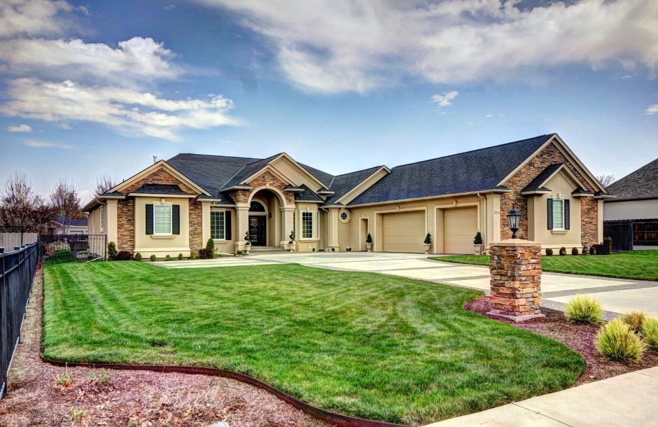 Alan Ashmore Custom Homes,99362