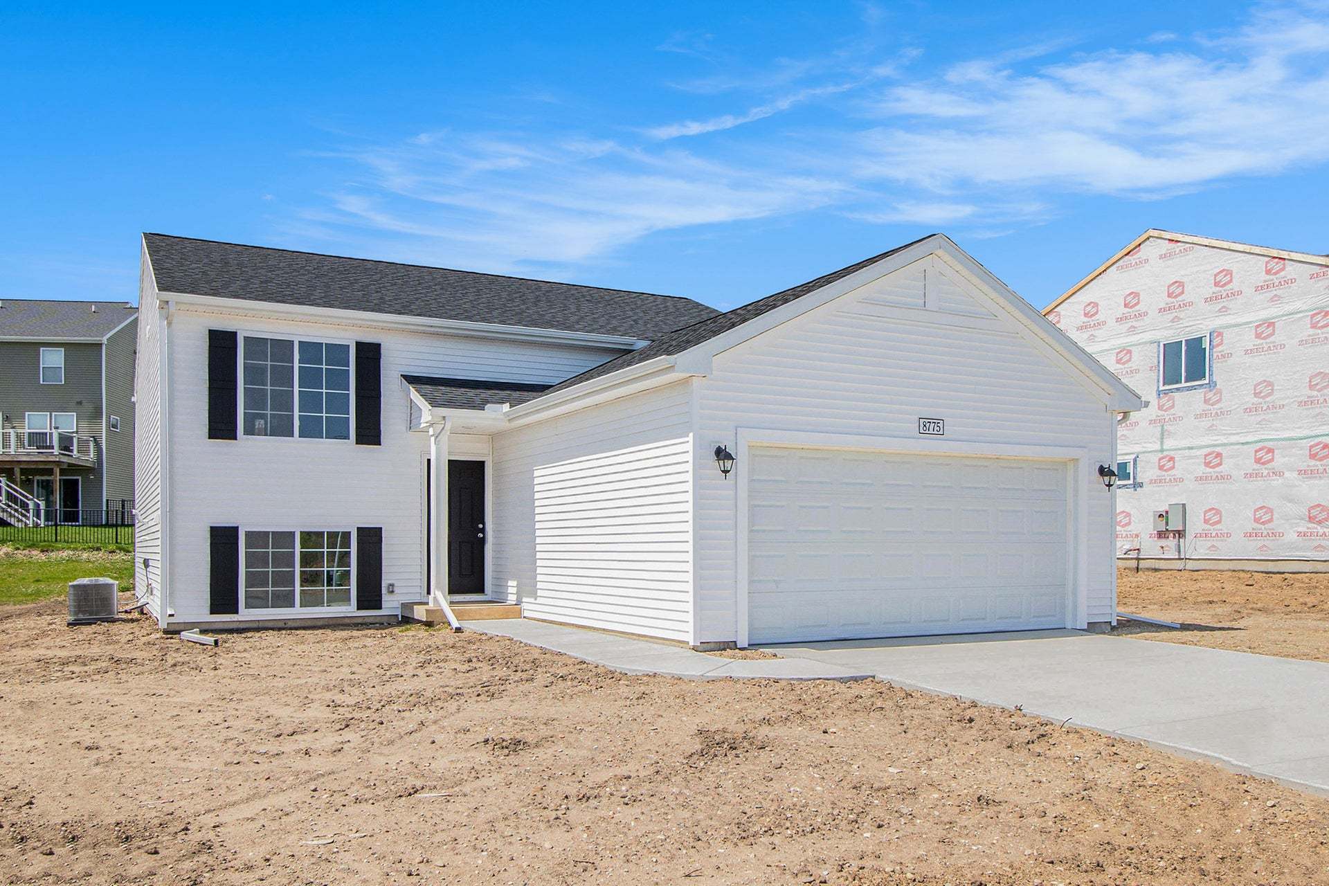 GF2143-i2060_A1_White:Exterior