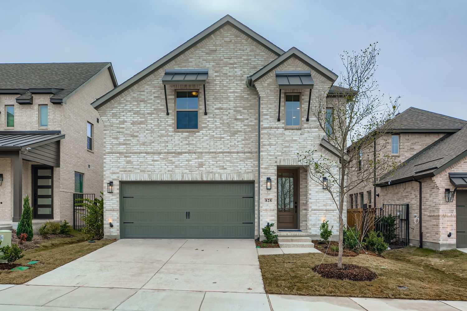 Exterior:828 Trailing Vine - Front Elevation