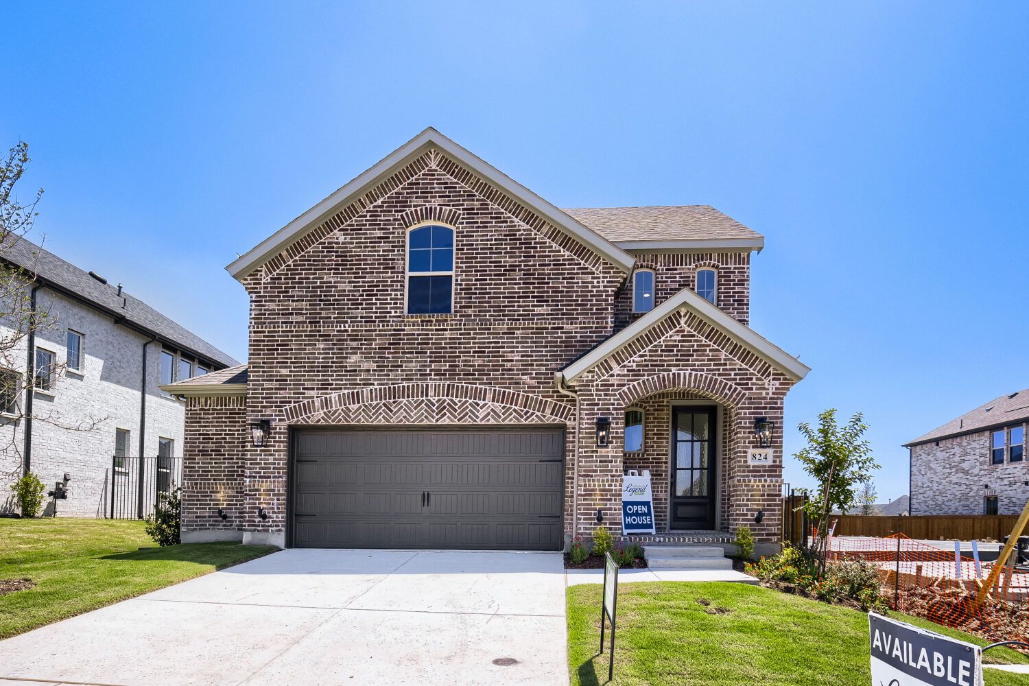 Exterior:824 Stone - Front Elevation